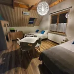 Séjour chez l'habitant Goscinne Kacper Blisko Gondoli-sauna-jacuzzi-grill-klimatyzacja Szczyrk