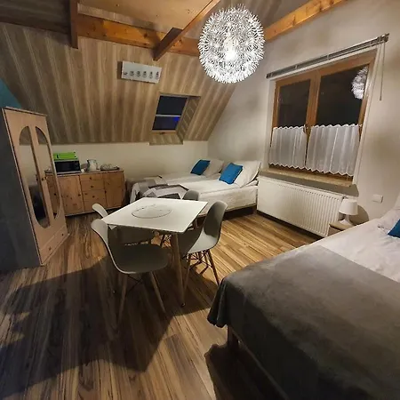 民宿 Goscinne Kacper Blisko Gondoli-sauna-jacuzzi-grill-klimatyzacja 什切尔克